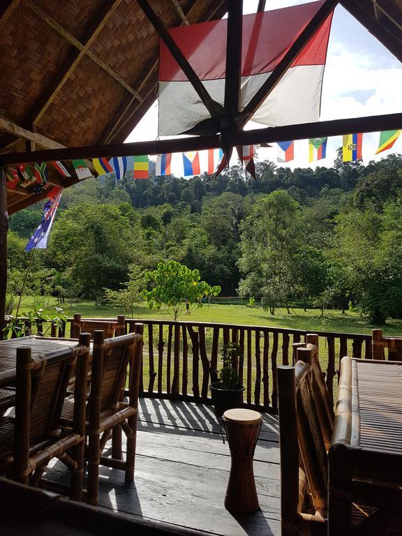 Batu Kapal Guest House & Jungle Trekking Bukit Lawang Exterior foto